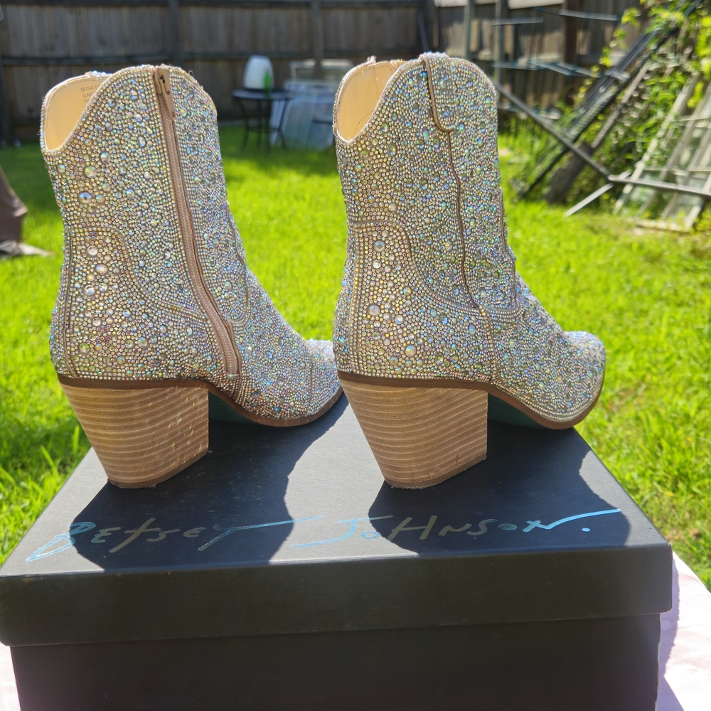 Betsey Johnson Silver Glitter Heeled Boots - Picture 5 of 6